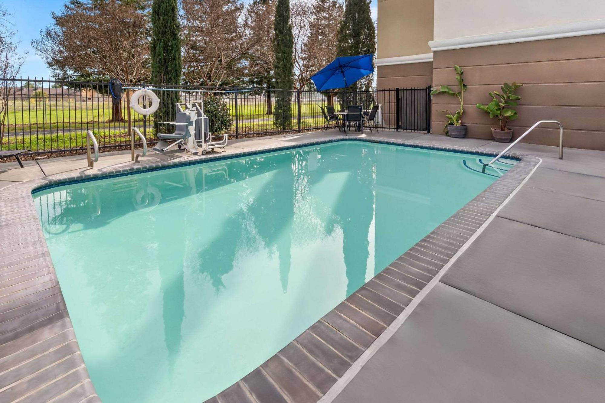 Comfort Suites Clovis Zewnętrze zdjęcie